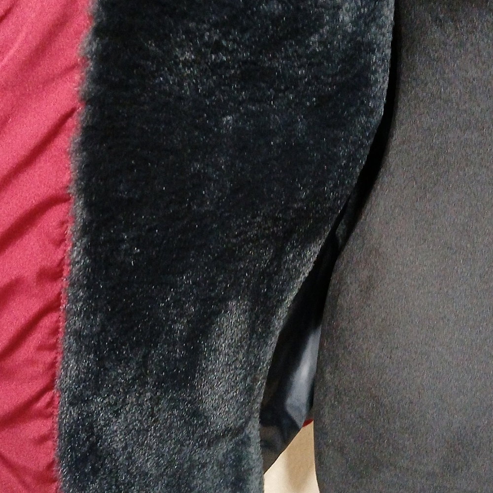 HOLLISTER PUFFER JACKET - Picture 5 of 10